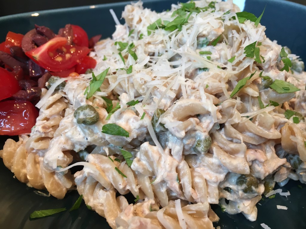 Tunfiskpasta med kapers og&nbsp;sitron