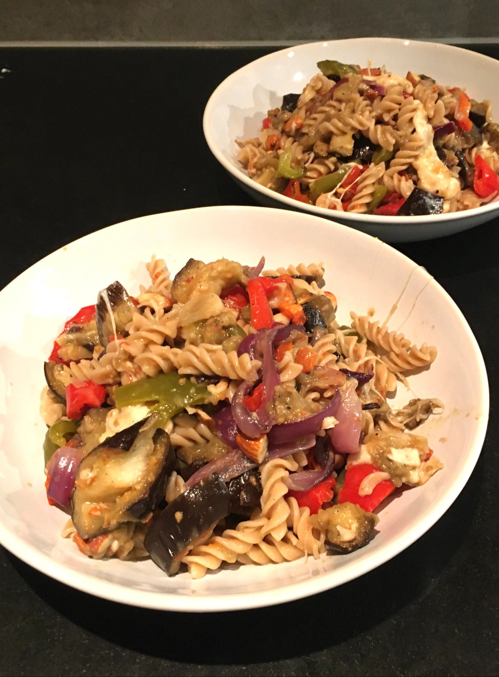 Pasta med ovnsbakte&nbsp;grønnsaker