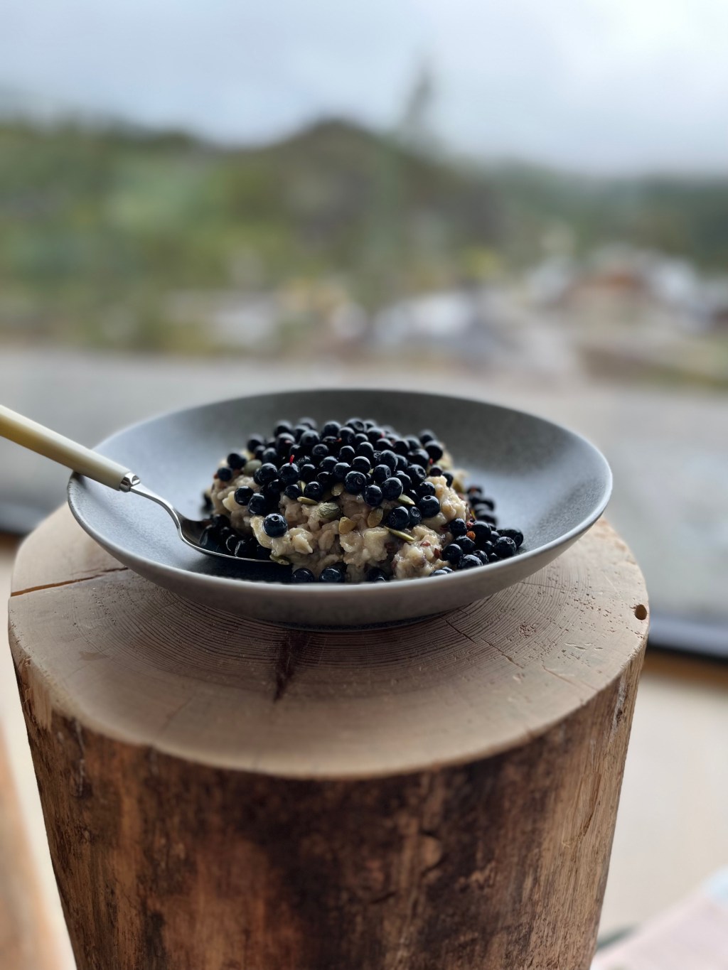 Havregrøt med banan og&nbsp;kjerner