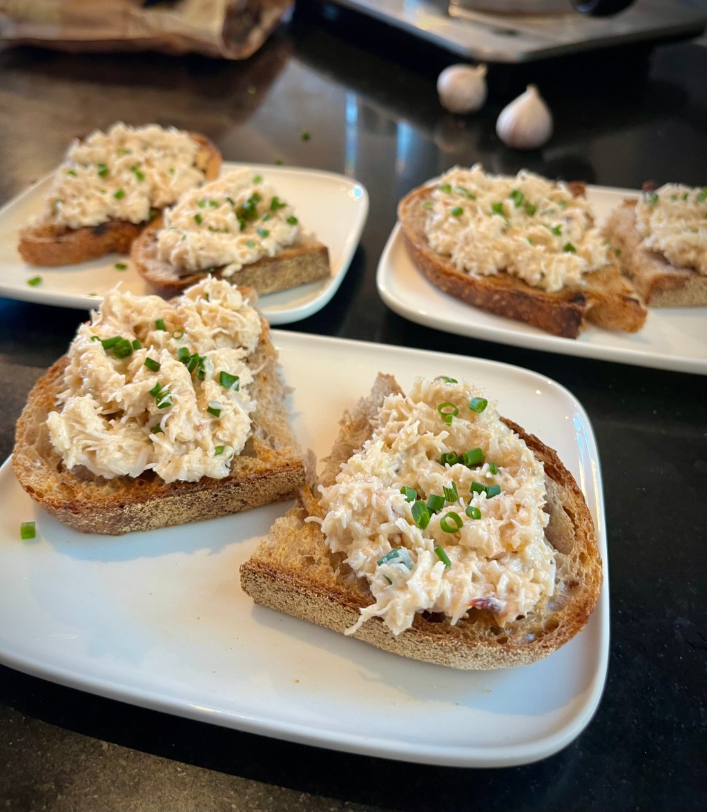 Ginos krabbe-bruschetta